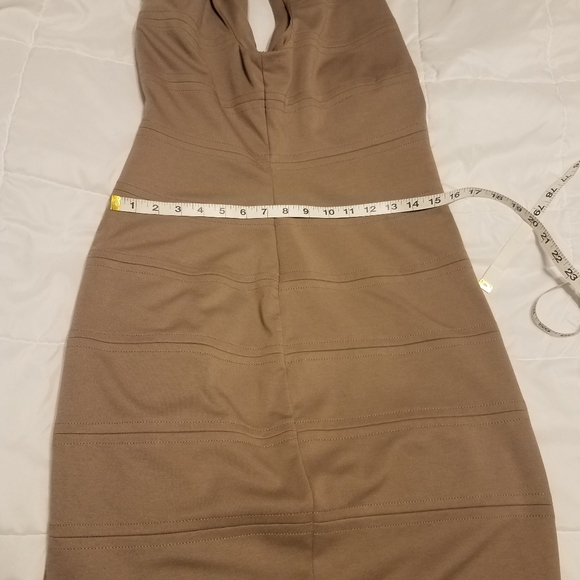 Dress - Picture 7 of 12